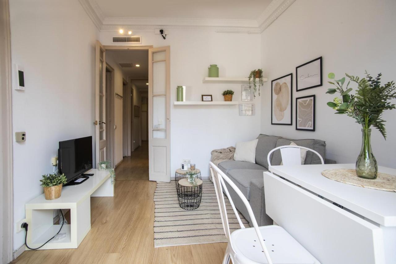 32Par1009 - Big And Spacious Apartment Downtown Barselona Dış mekan fotoğraf